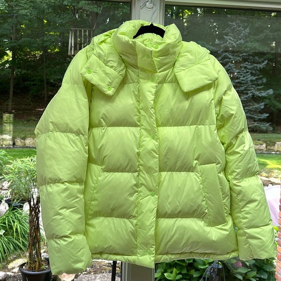 Lululemon Wunder Puff- size 10 - Picture 2 of 5